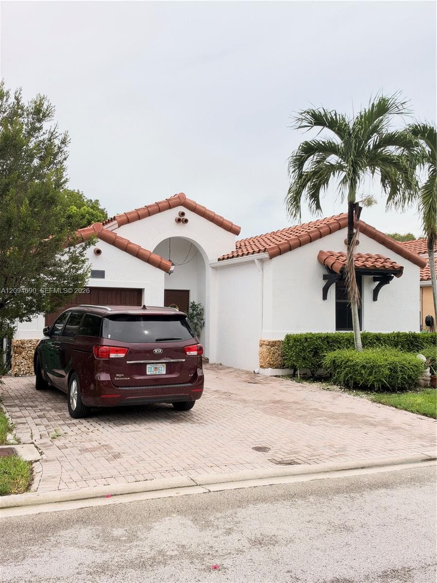 9947 NW 10th Ter, Miami FL 33172