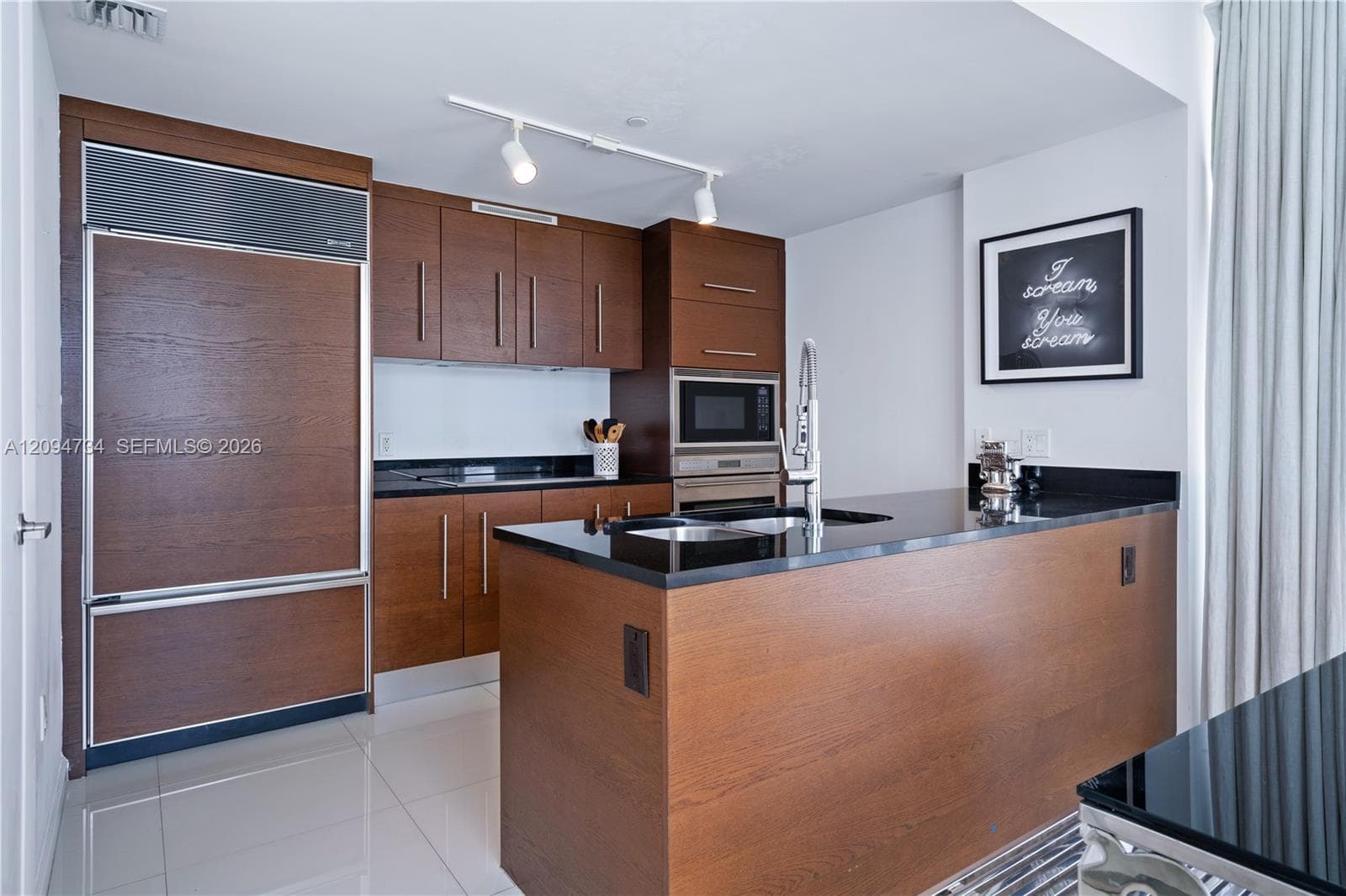 485 Brickell Ave # 3904, Miami FL 33131