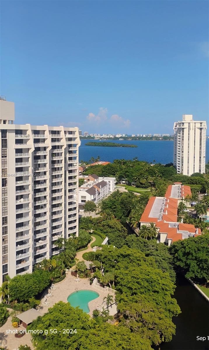 2000 Towerside Ter, Miami FL 33138