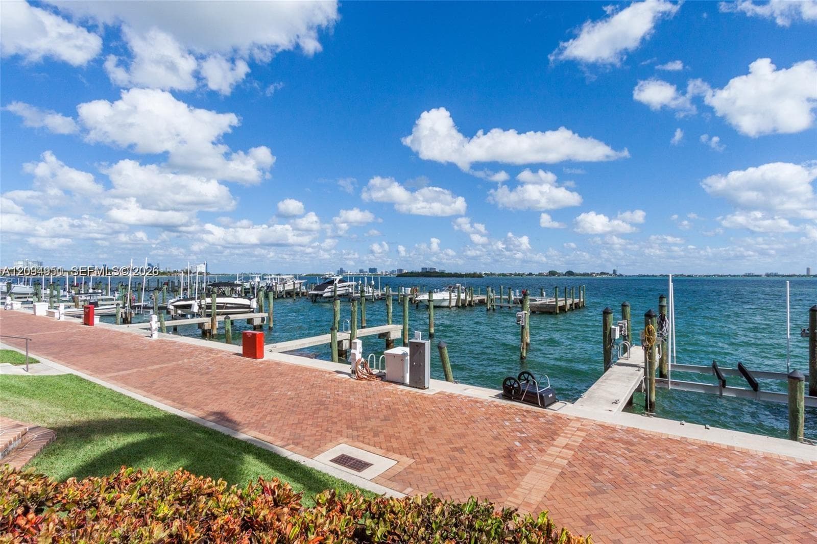 2000 Towerside Ter, Miami FL 33138