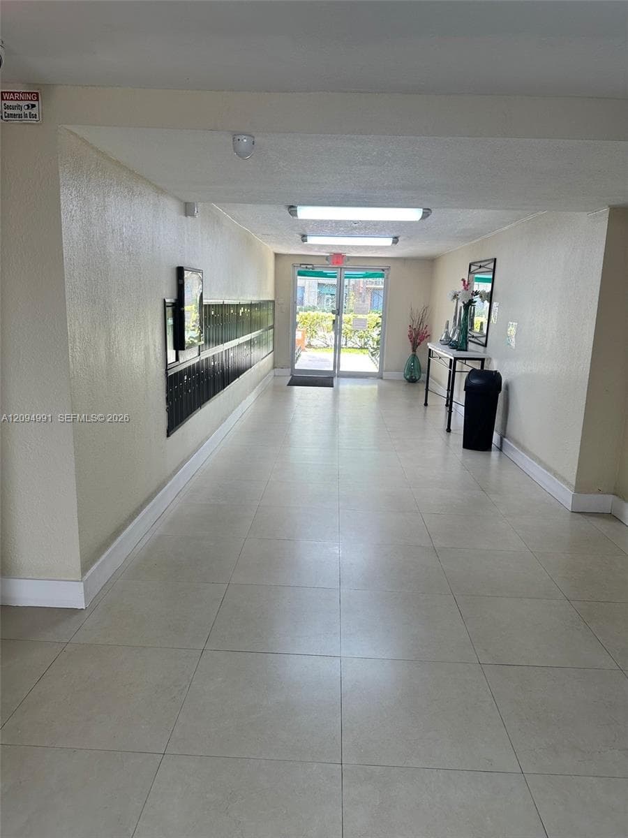 9360 Fontainebleau Blvd # 410, Miami FL 33172