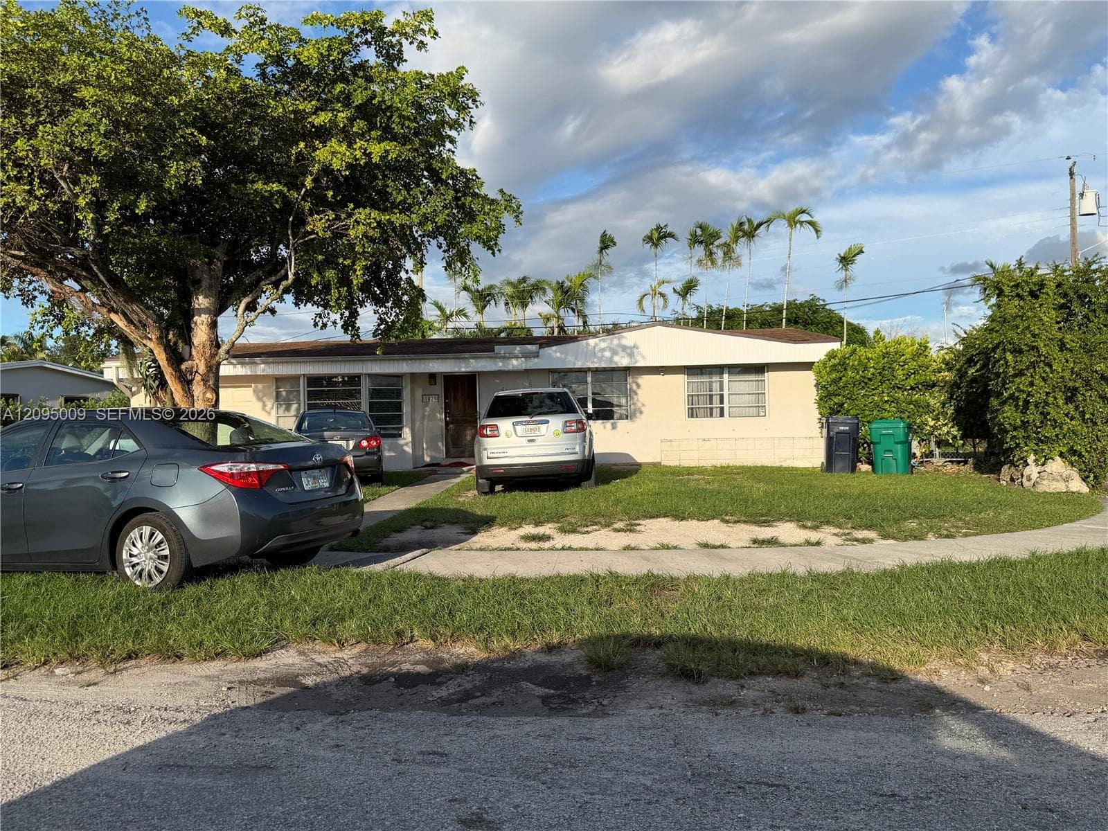 1821 SW 92nd Ct, Miami FL 33165