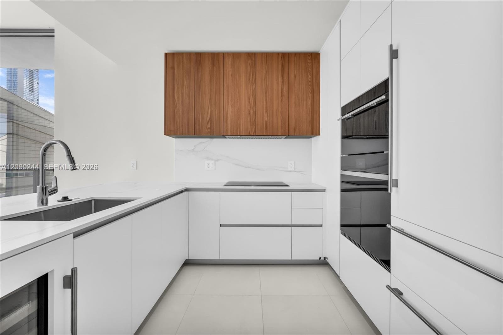 1400 biscayne blvd # 602, Miami FL 33132