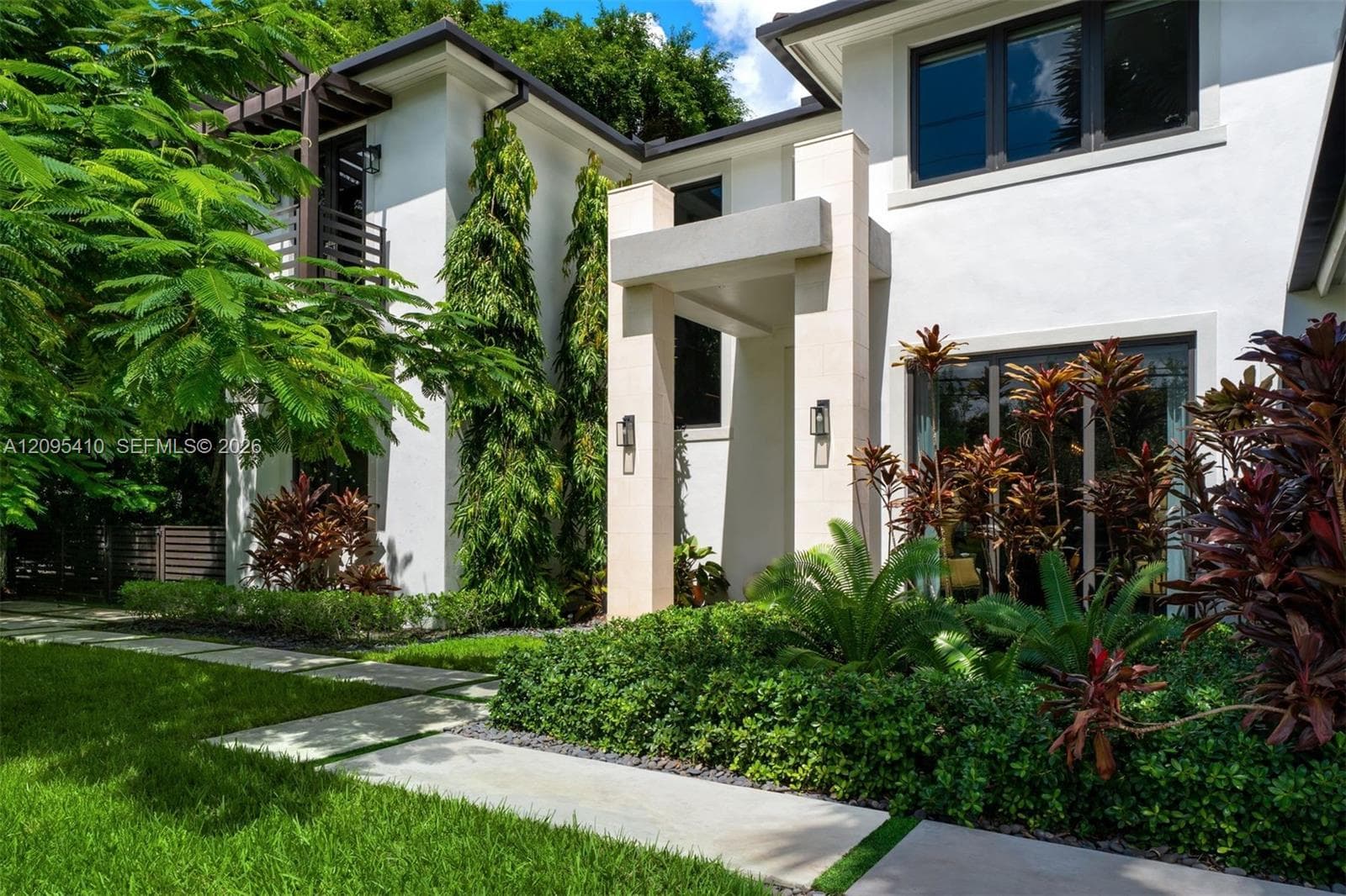 5991 SW 80th St, South Miami FL 33143