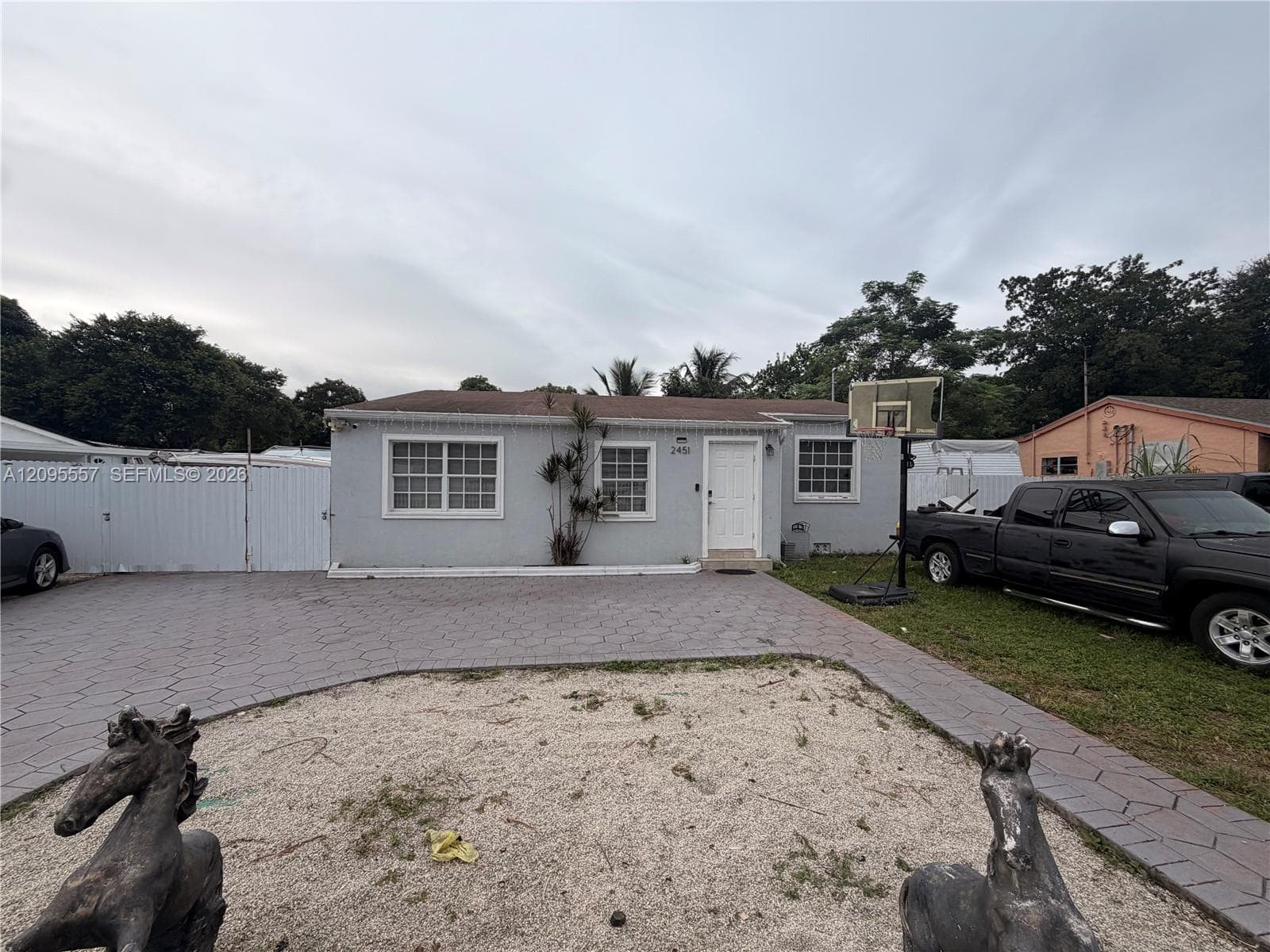 2451 NW 104th St, Miami FL 33147