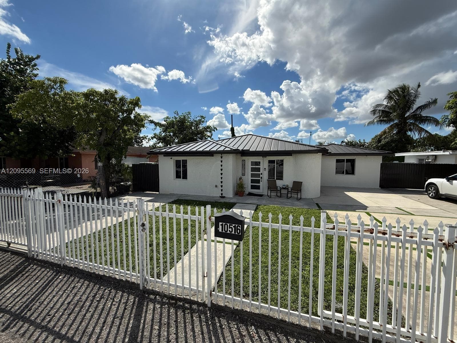 10516 NW 36th Pl, Miami FL 33147