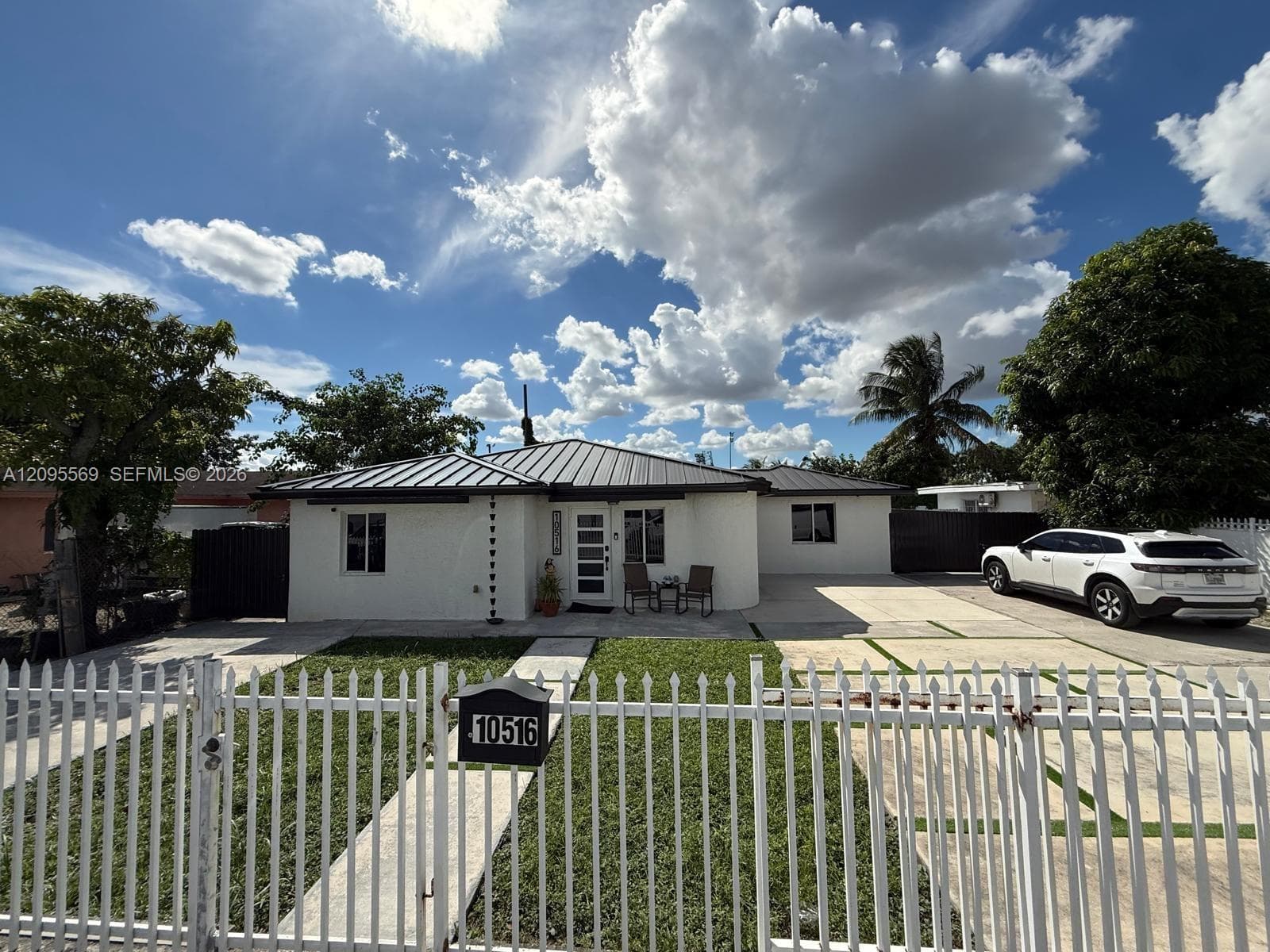 10516 NW 36th Pl, Miami FL 33147