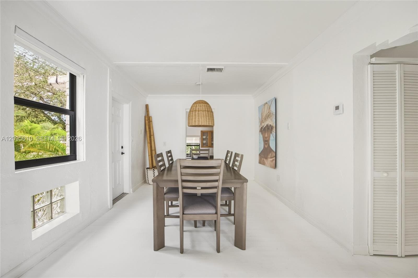 295 NW 42nd St, Miami FL 33127