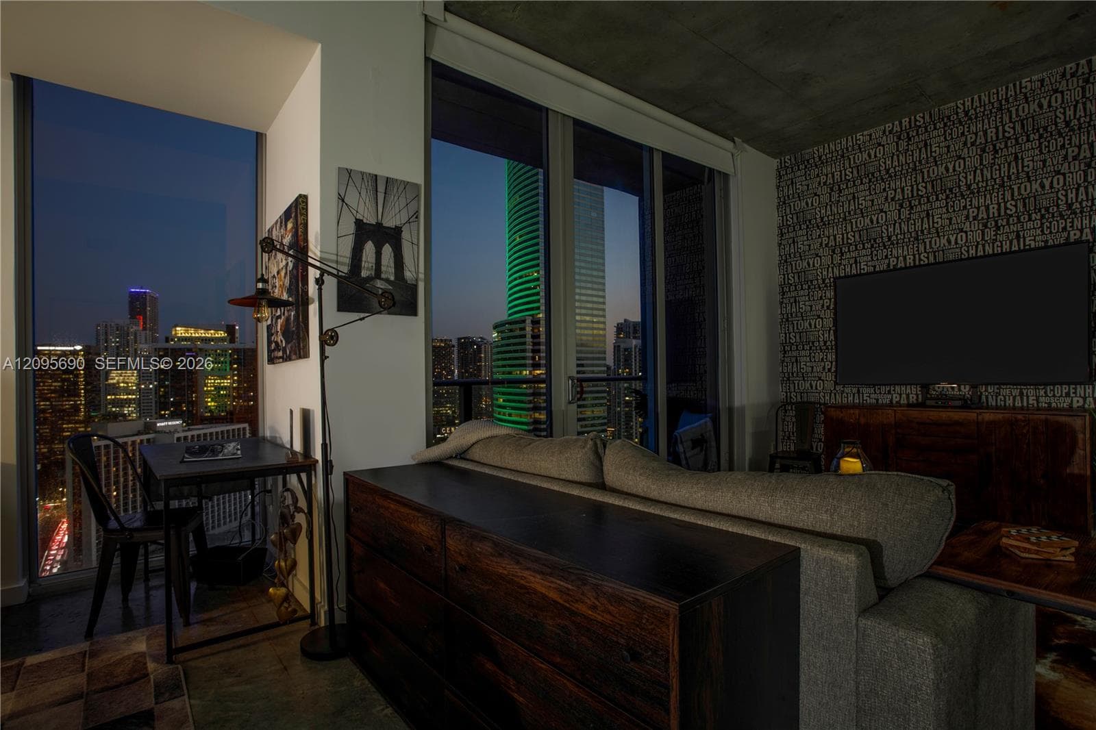 151 SE 1st St # 3103, Miami FL 33131
