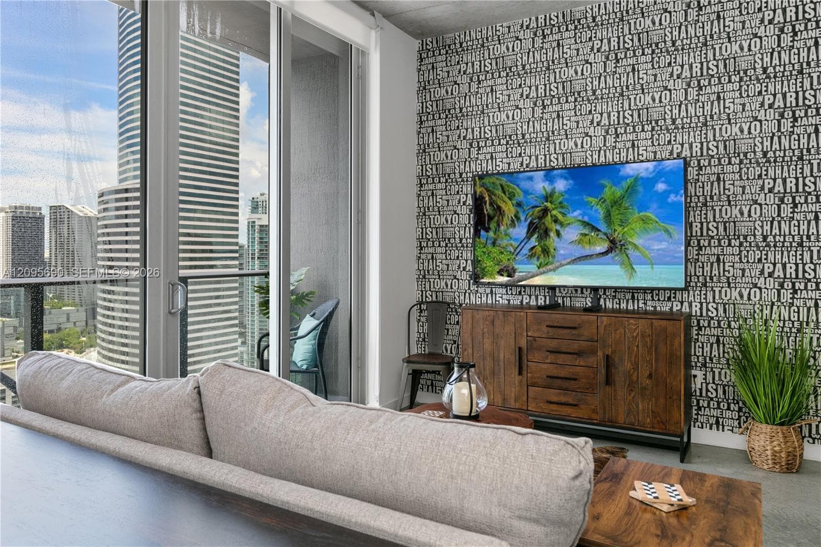 151 SE 1st St # 3103, Miami FL 33131