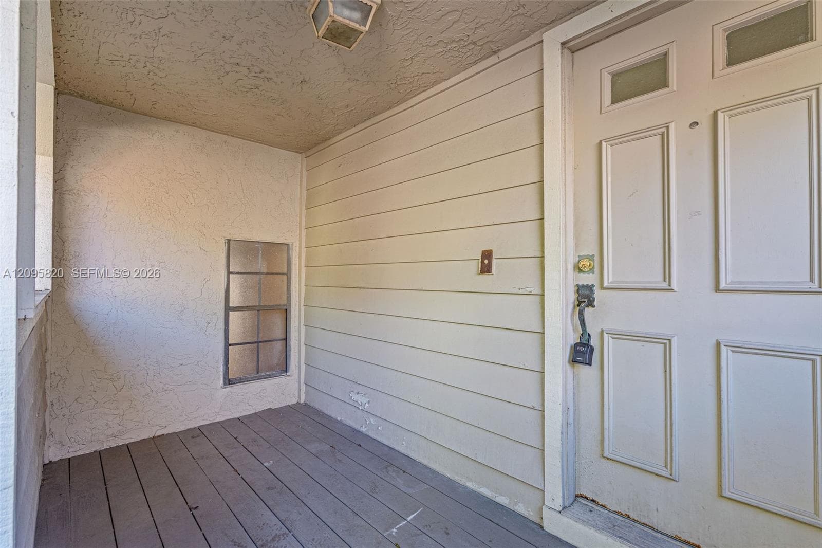 10618 SW 148th Ave Dr, Miami FL 33196