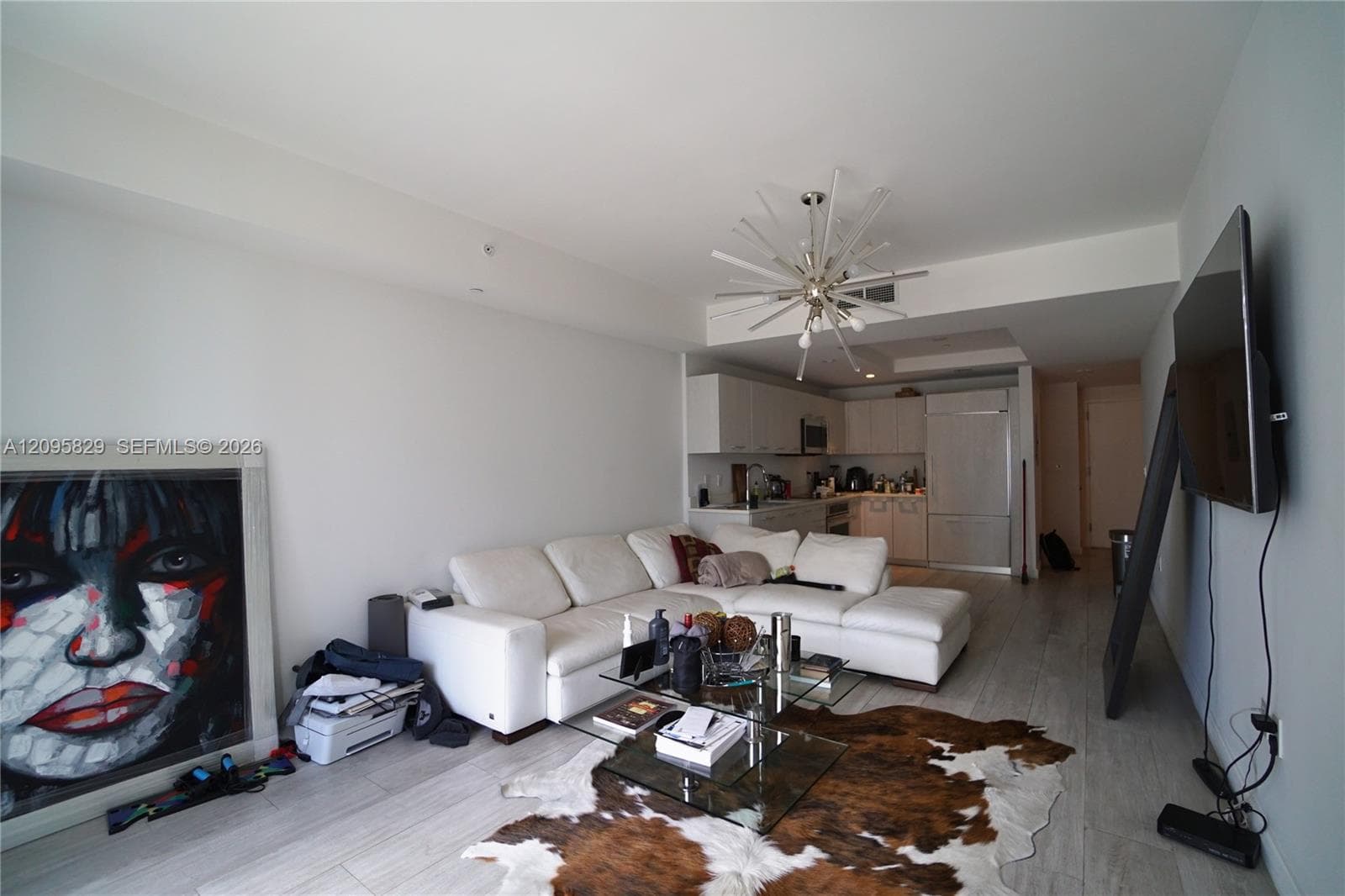 55 SW 9th St # 1405, Miami FL 33130