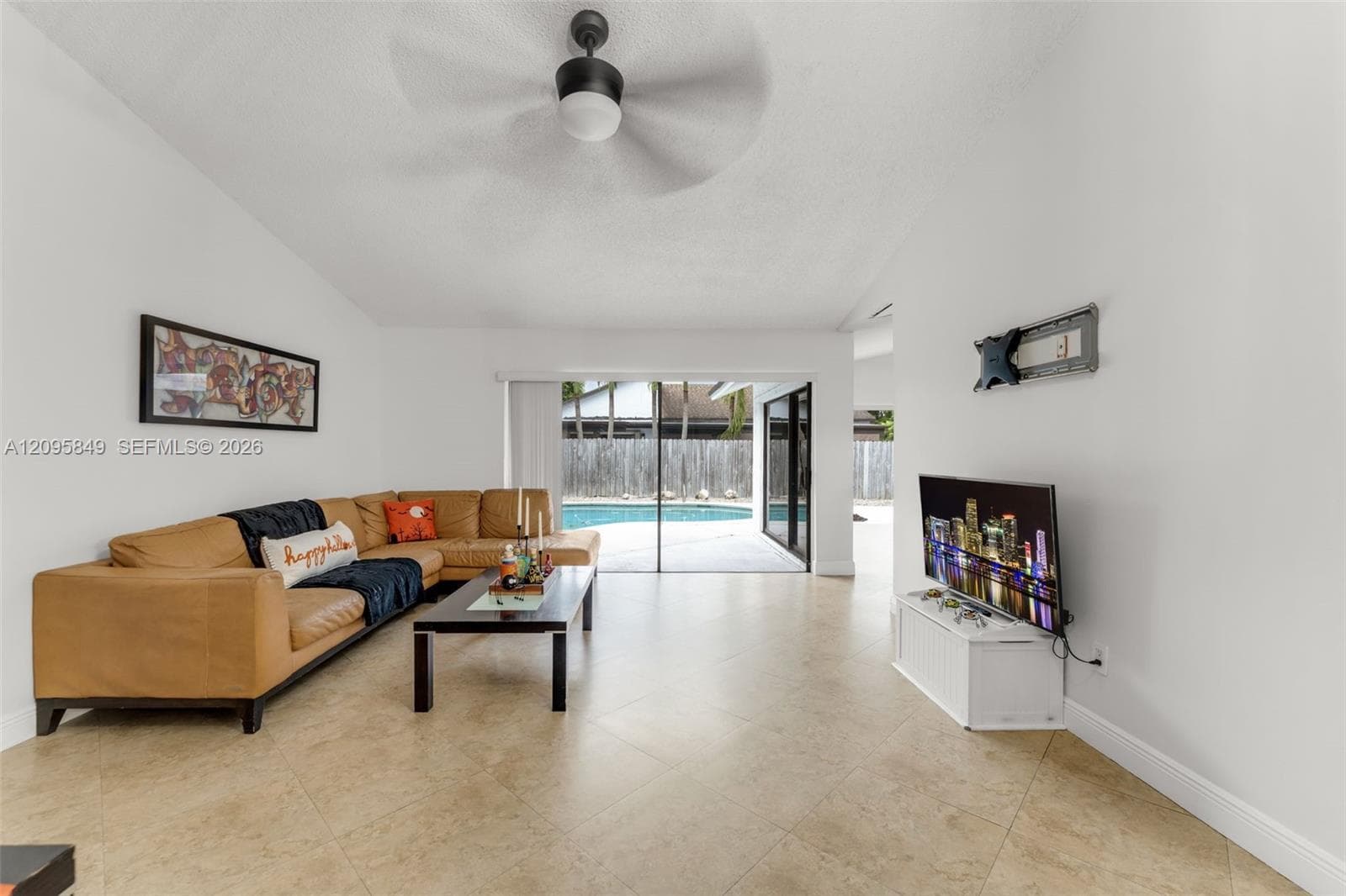13711 SW 108th St, Miami FL 33186