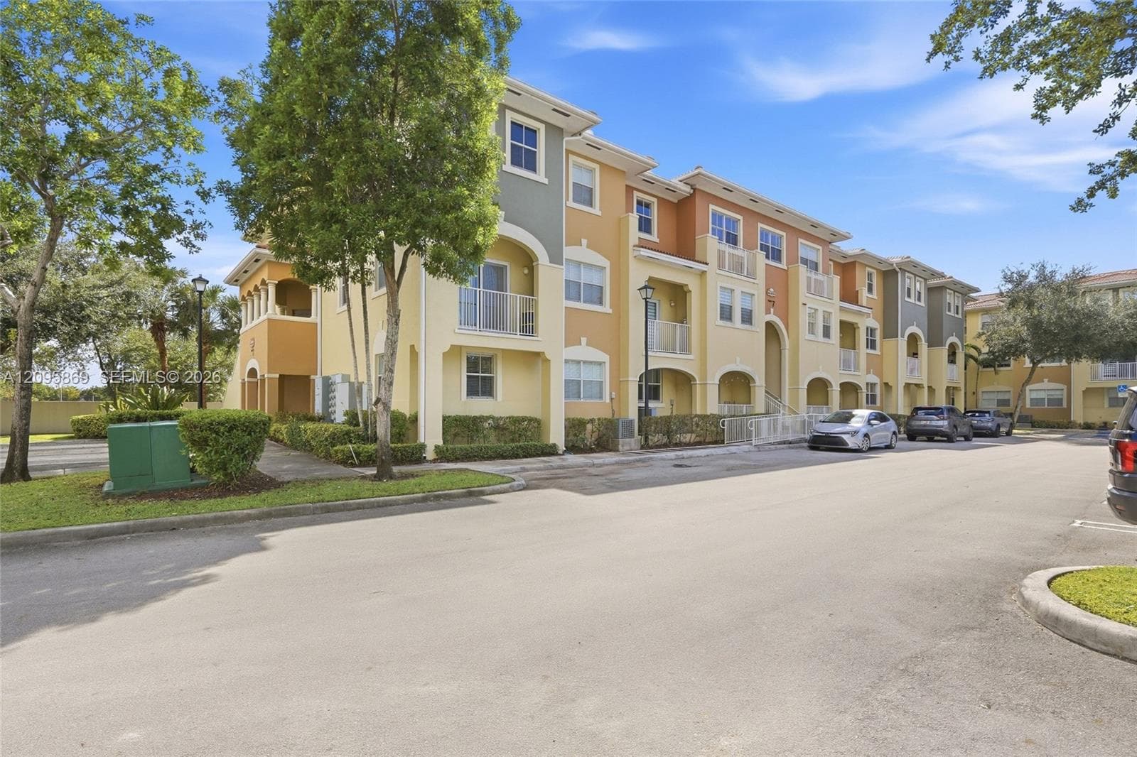 10870 NW 88th Ter # 214, Doral FL 33178