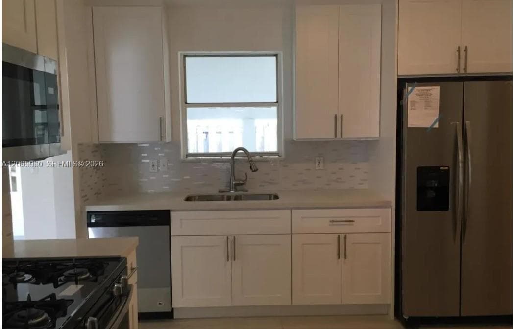 320 SW 7th Ct., Hallandale Beach FL 33009