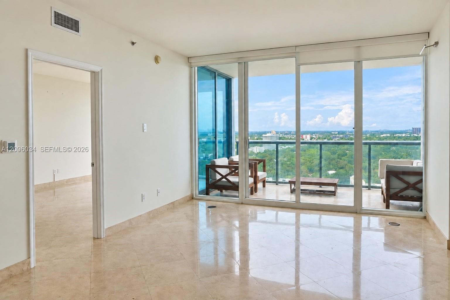601 NE 36th St # 2004, Miami FL 33137