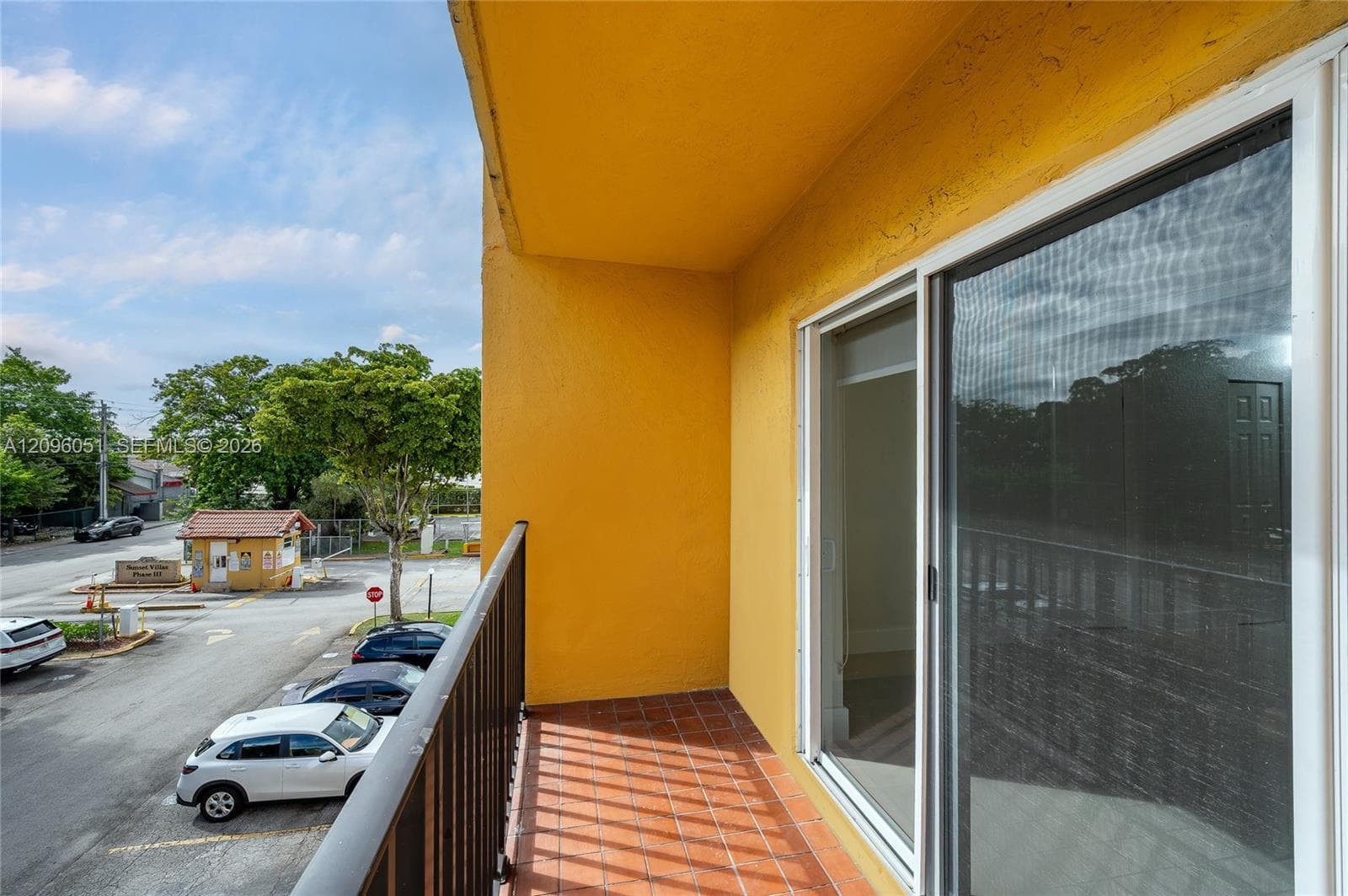 4709 NW 7th St # 9, Miami FL 33126