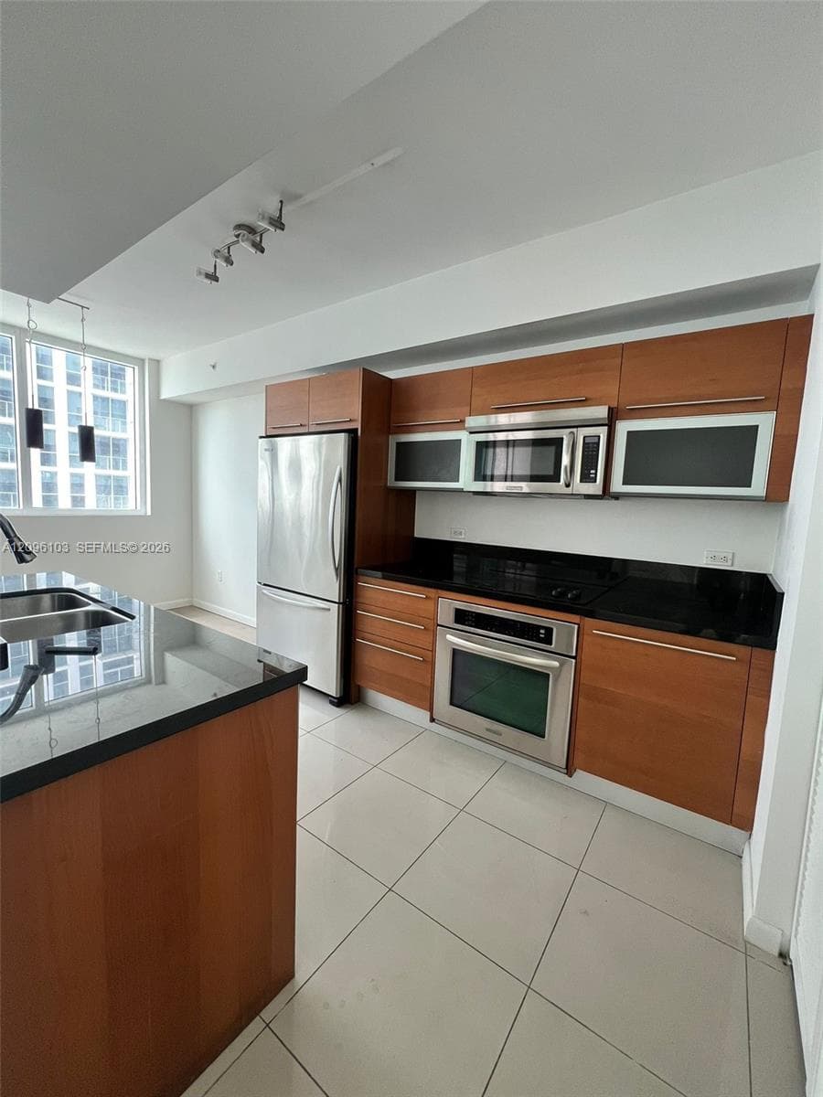 253 NE 2nd St # 2508, Miami FL 33132