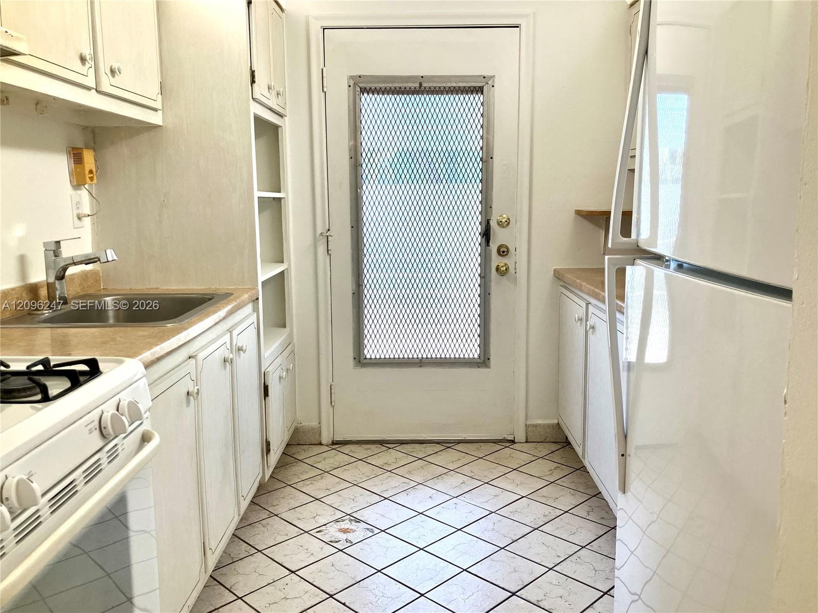 20275 NE 2nd Ave # 7, Miami FL 33179