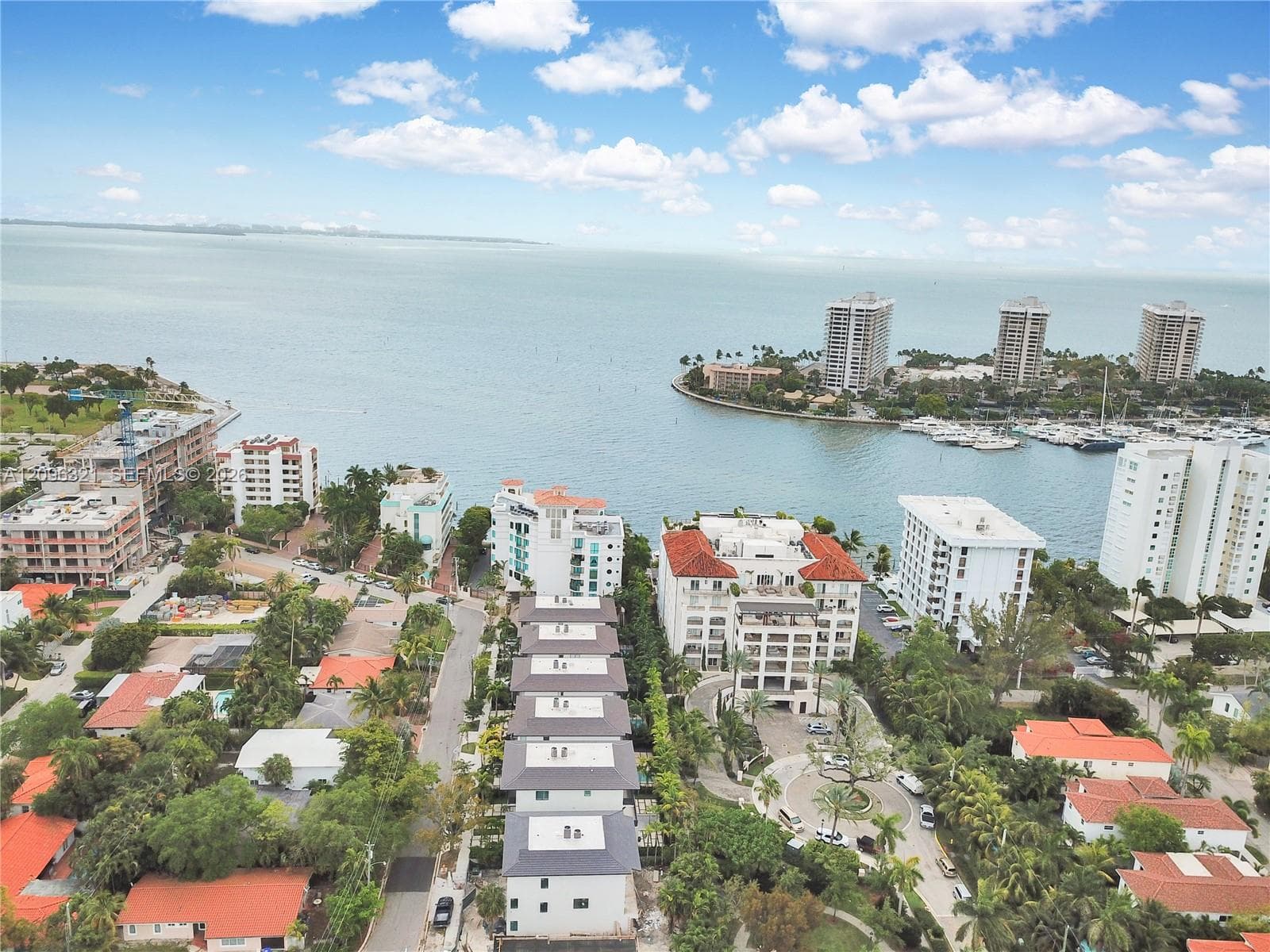 3550 W Glencoe St, Miami FL 33133