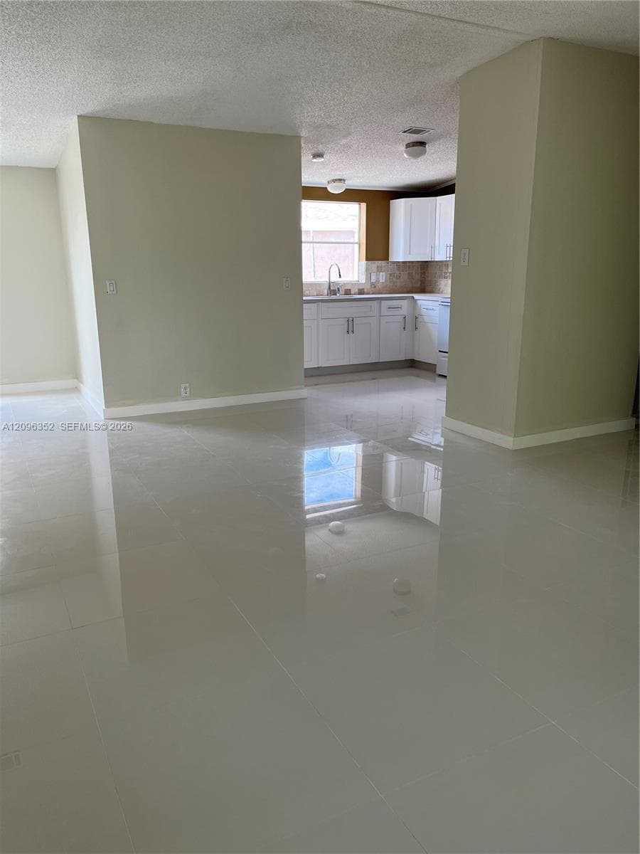 19800 SW 180, Miami FL 33187