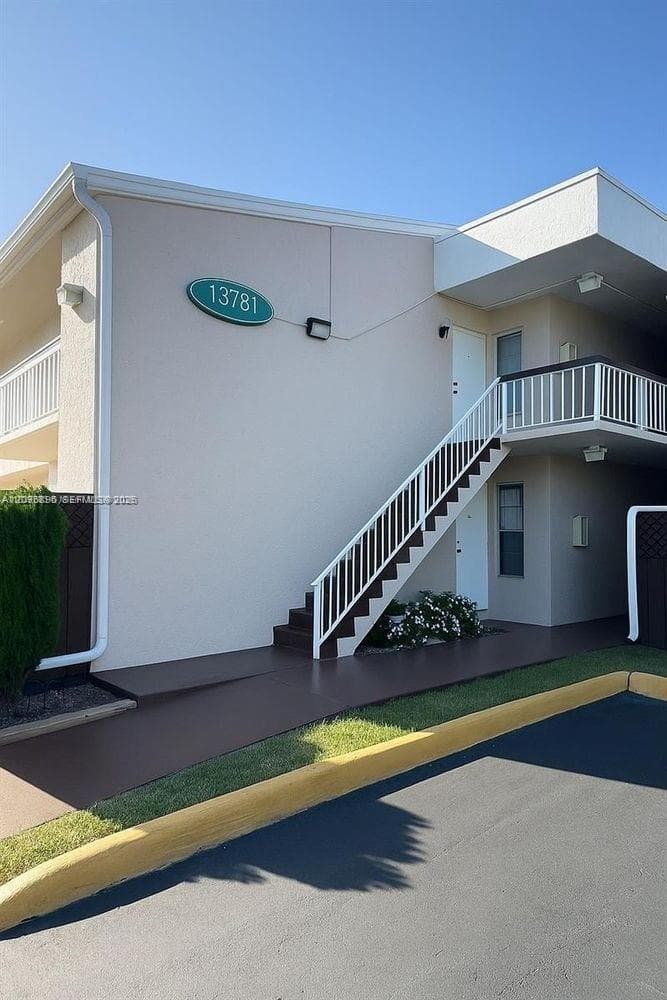 13781 SW 66th St # 221B, Miami FL 33183