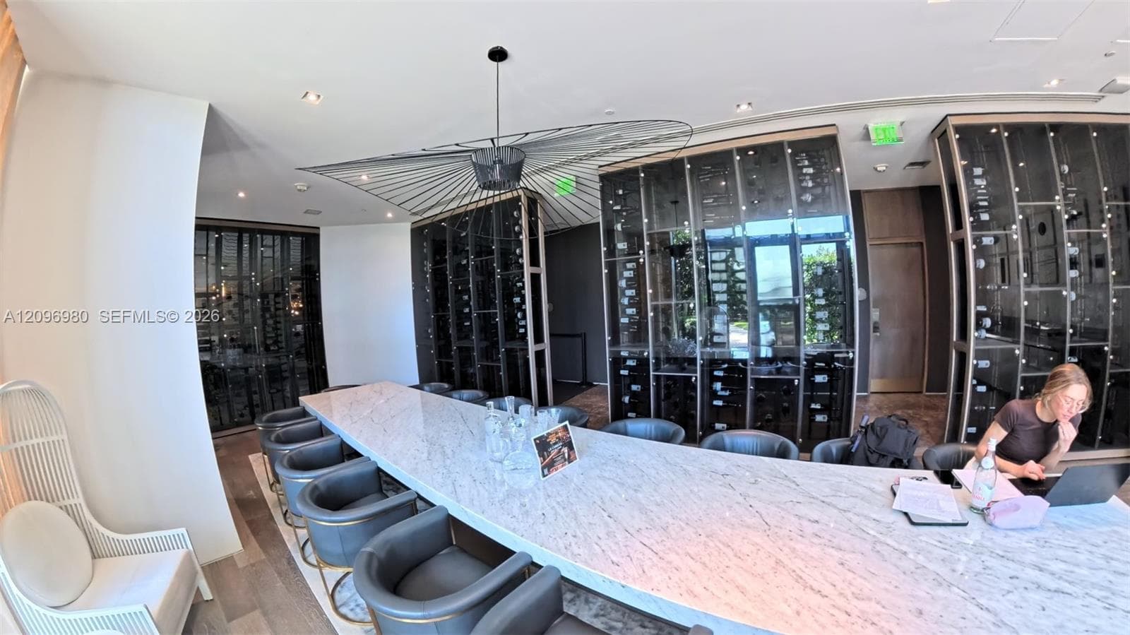 650 NE 32nd St # 3707, Miami FL 33137