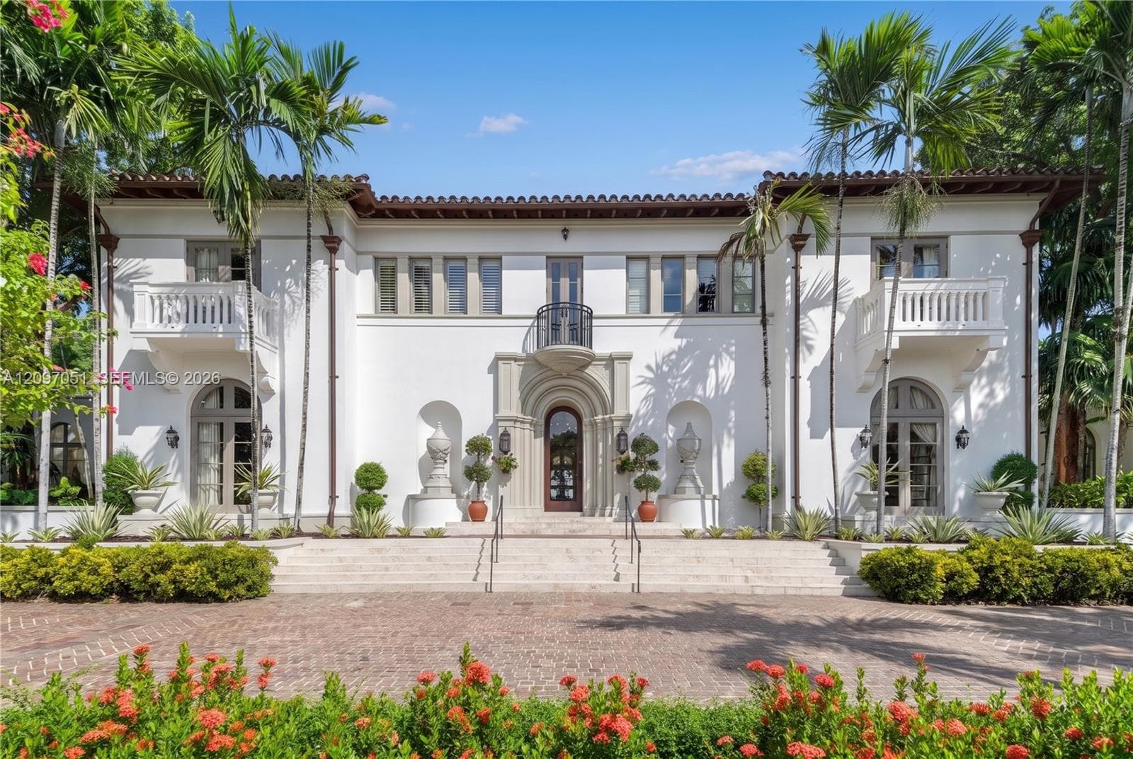 8901 Arvida Ln, Coral Gables FL 33156