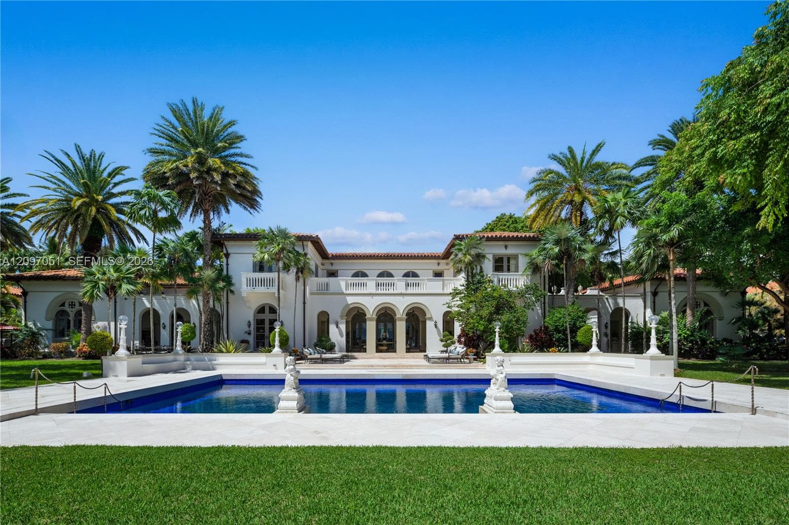 8901 Arvida Ln, Coral Gables FL 33156