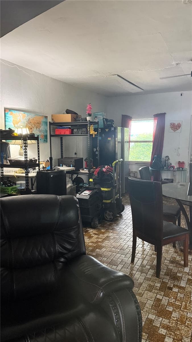 2240 NW 102nd St, Miami FL 33147