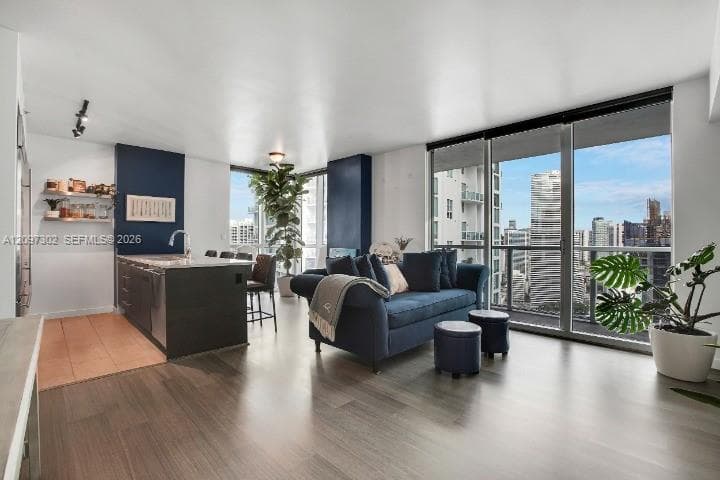 55 SE 6th St # 3701, Miami FL 33131