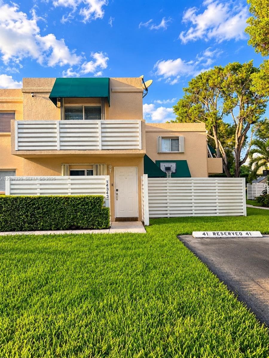 14343 SW 96th Ter, Miami FL 33186