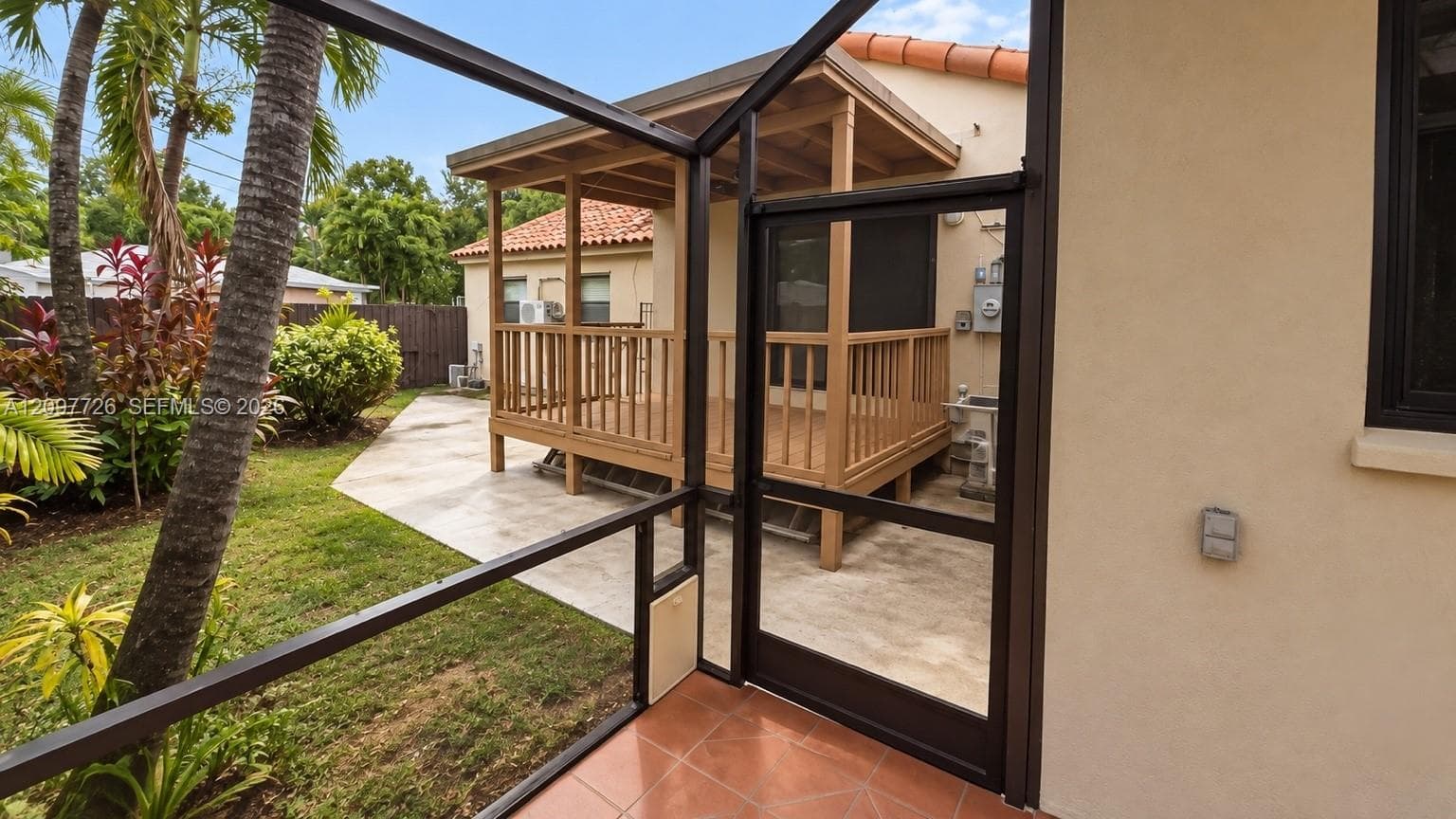 333 Whitethorn Dr, Miami Springs FL 33166