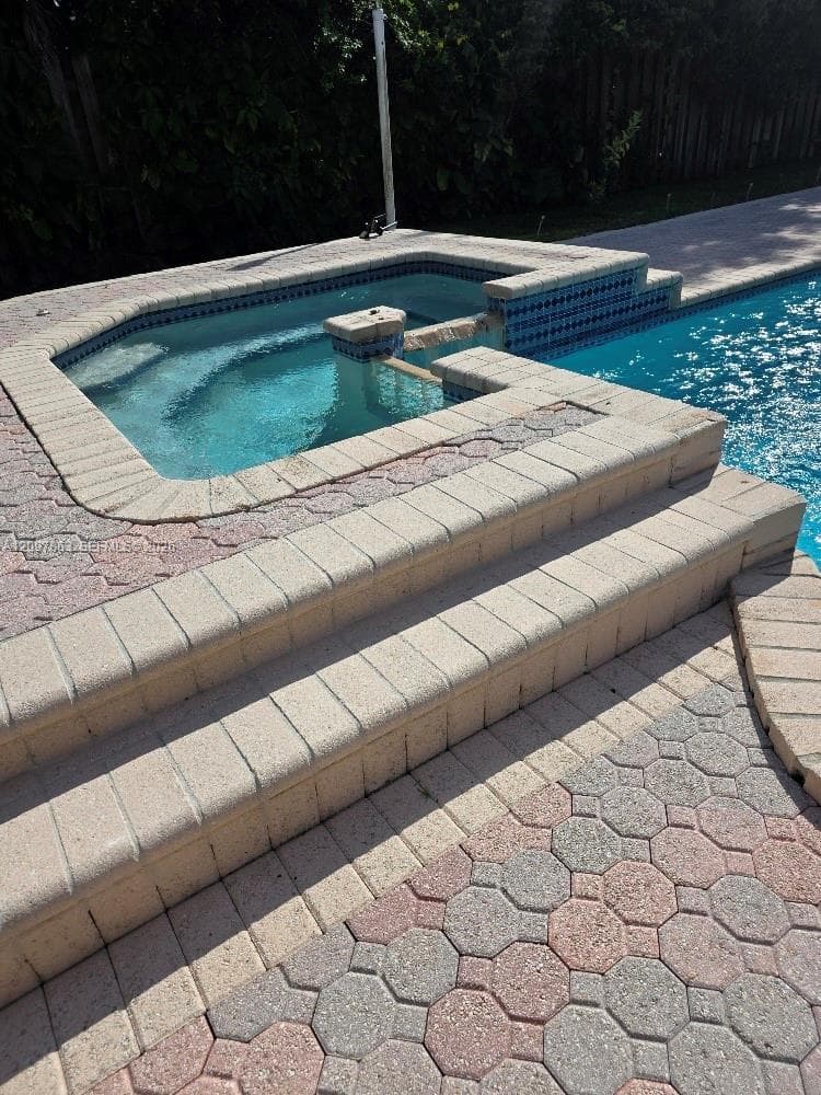 15532 SW 112th Ter, Miami FL 33196