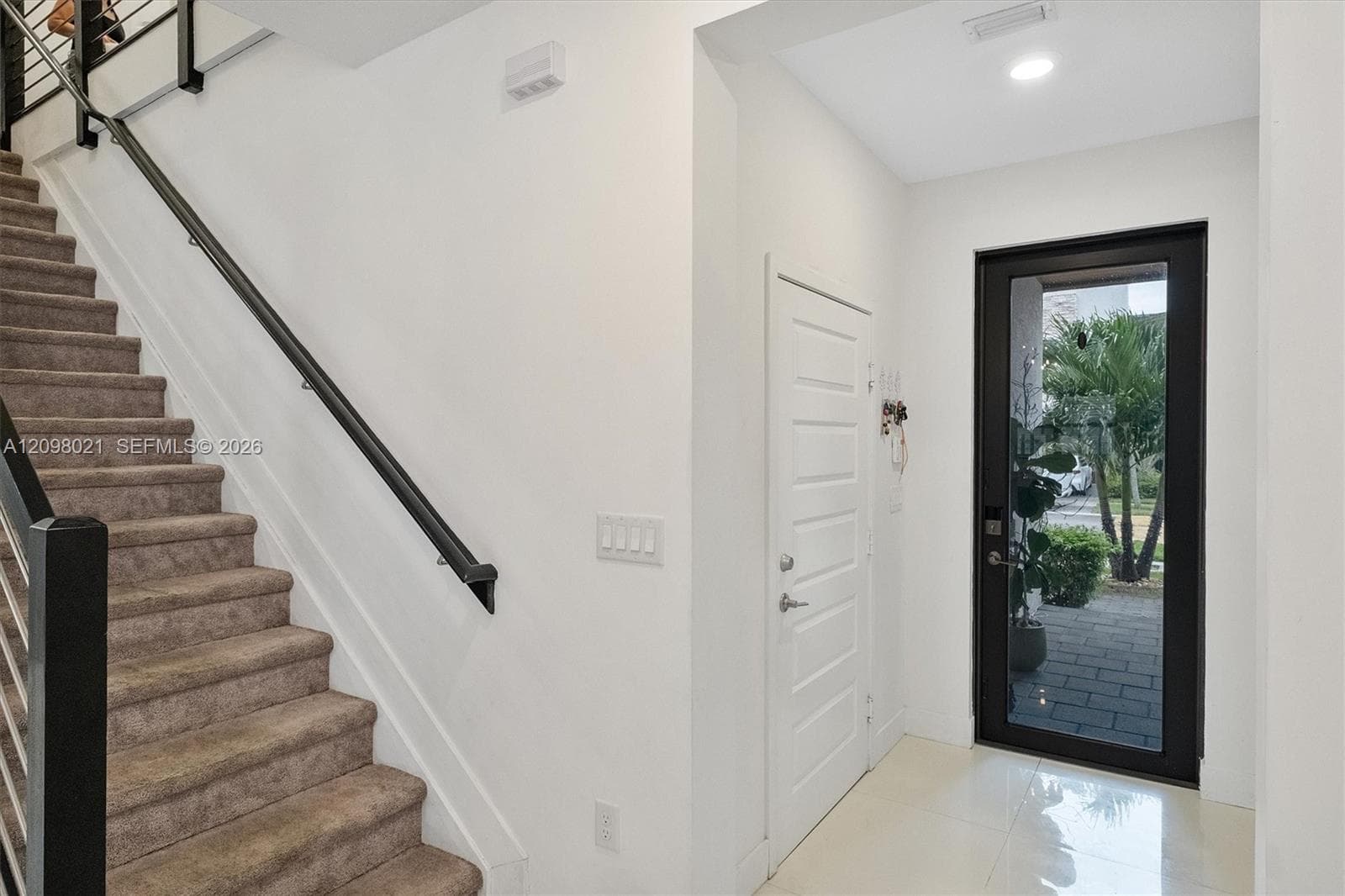 8110 NW 104th Ct, Doral FL 33178