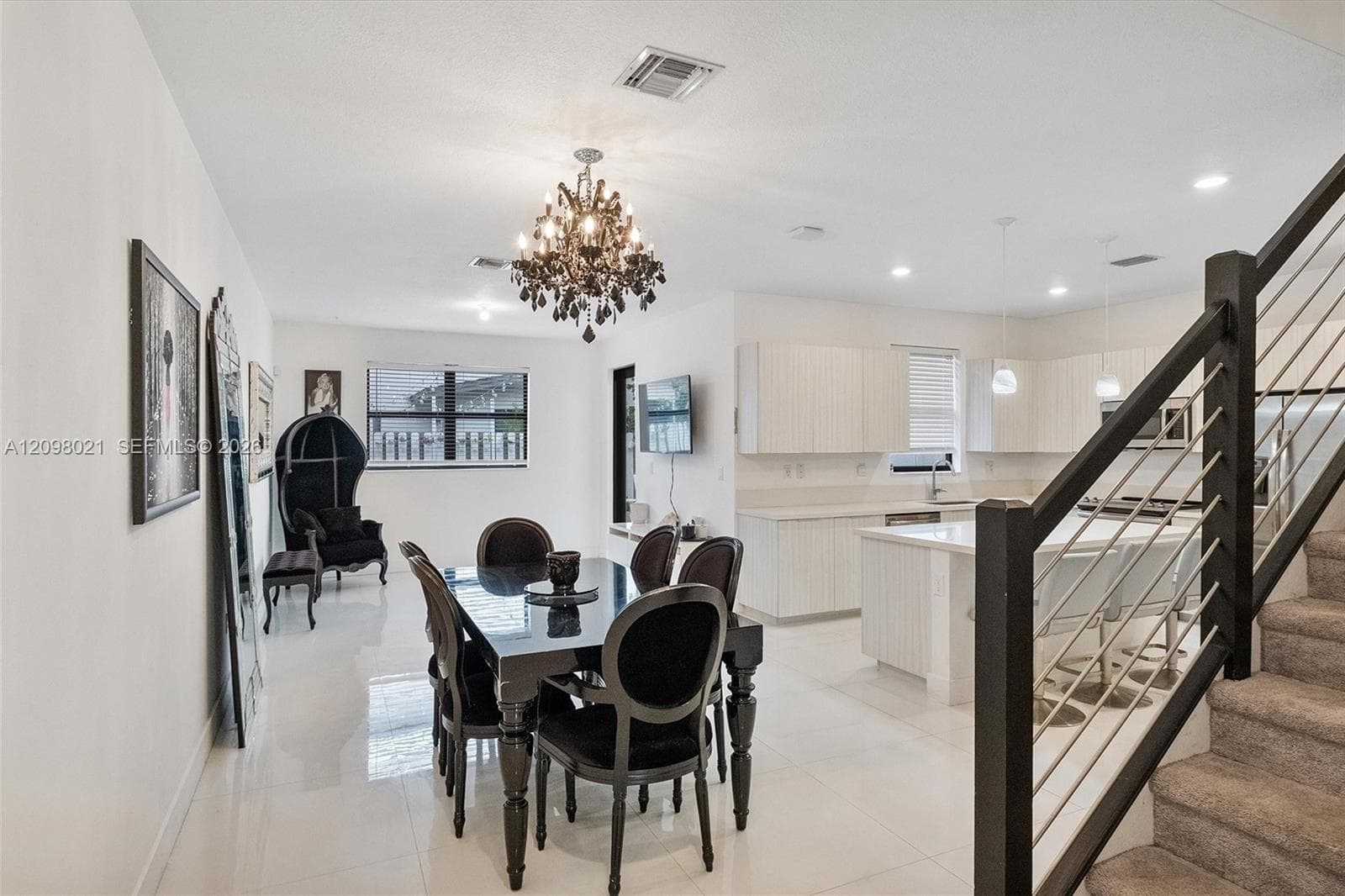 8110 NW 104th Ct, Doral FL 33178