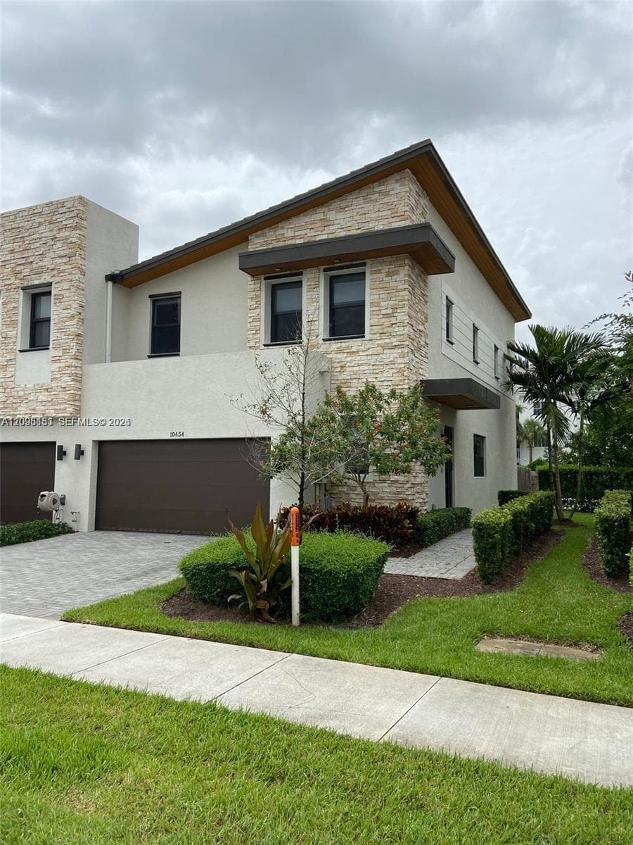 10434 NW 78, Doral FL 33178