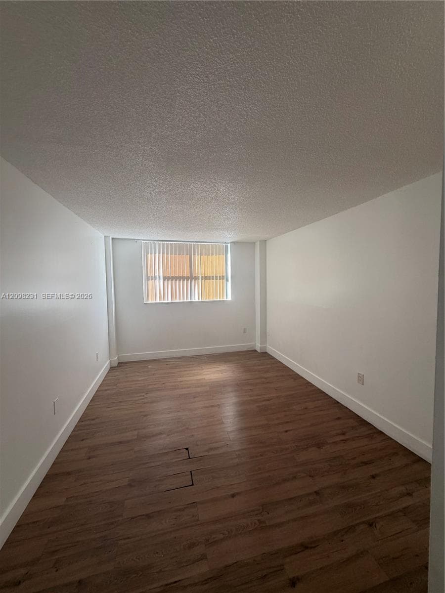 16465 NE 22nd Ave # 412, North Miami Beach FL 33160