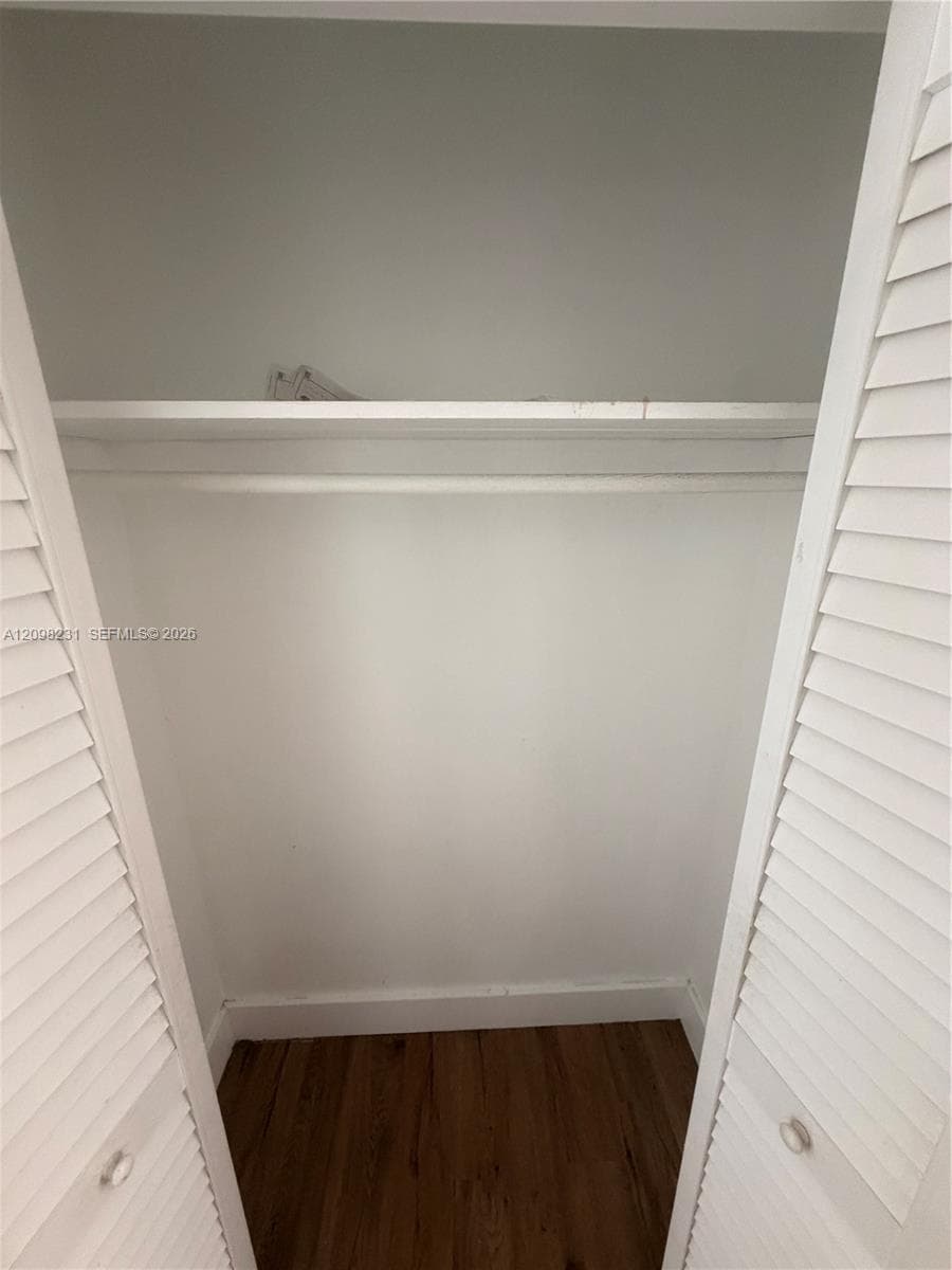 16465 NE 22nd Ave # 412, North Miami Beach FL 33160