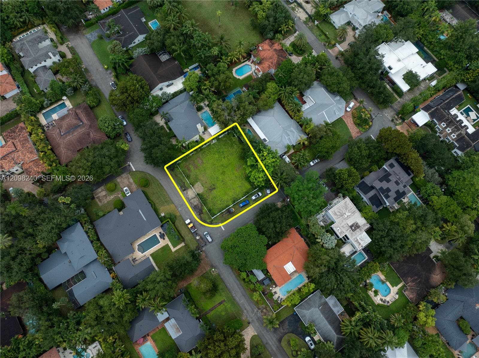 6001 SW 82nd St, South Miami FL 33143