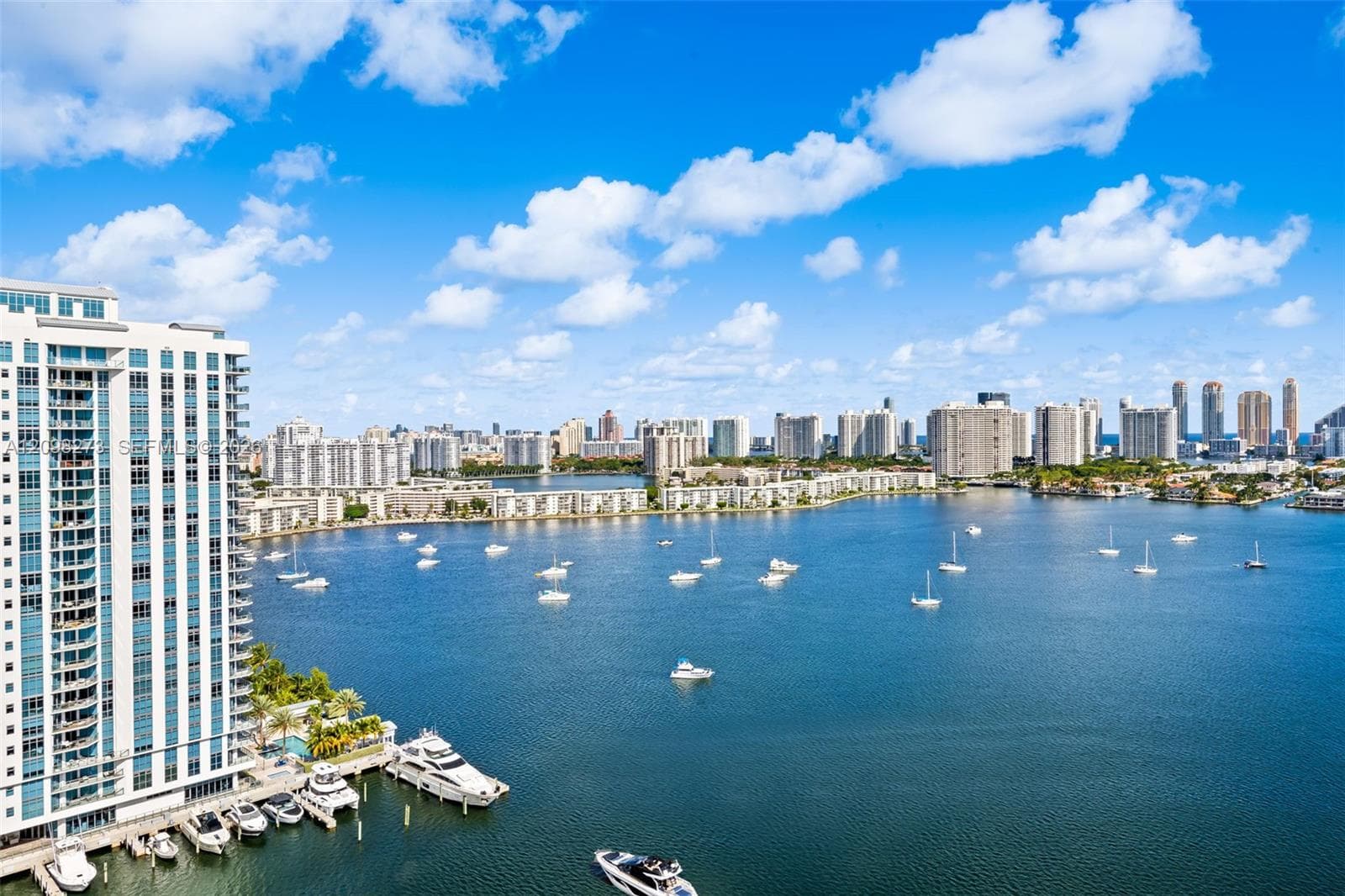 17111 Biscayne Blvd # 2103, North Miami Beach FL 33160