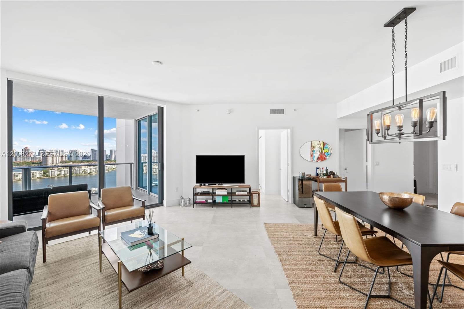 17111 Biscayne Blvd # 2103, North Miami Beach FL 33160