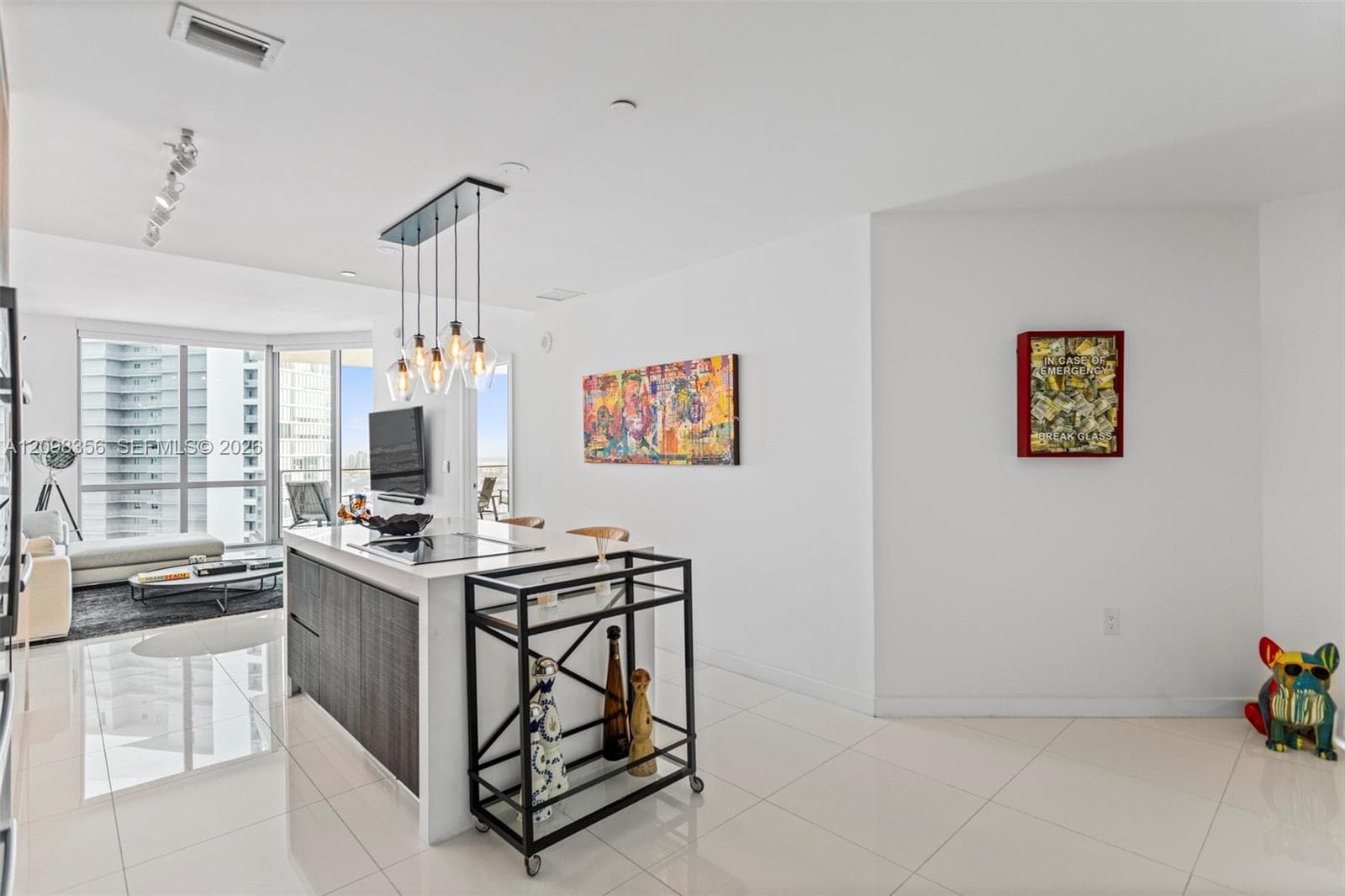 851 NE 1st Ave # 3707, Miami FL 33132