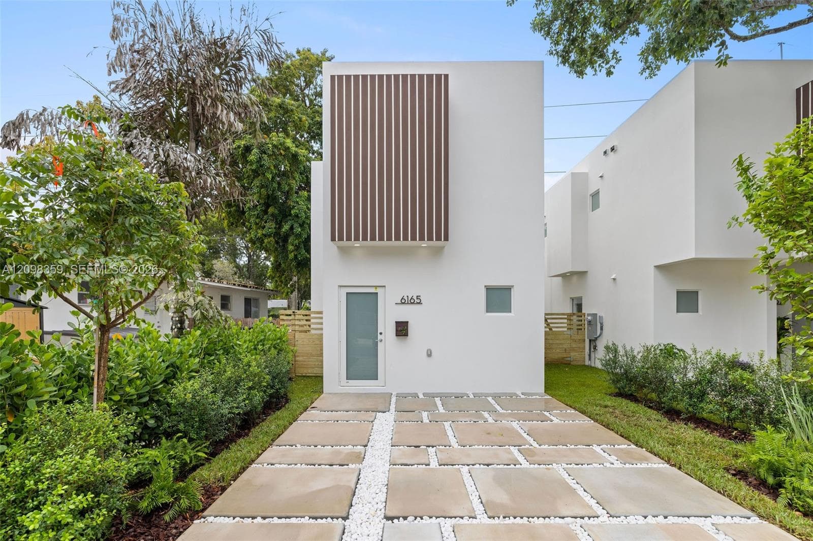 6165 SW 64th St, South Miami FL 33143