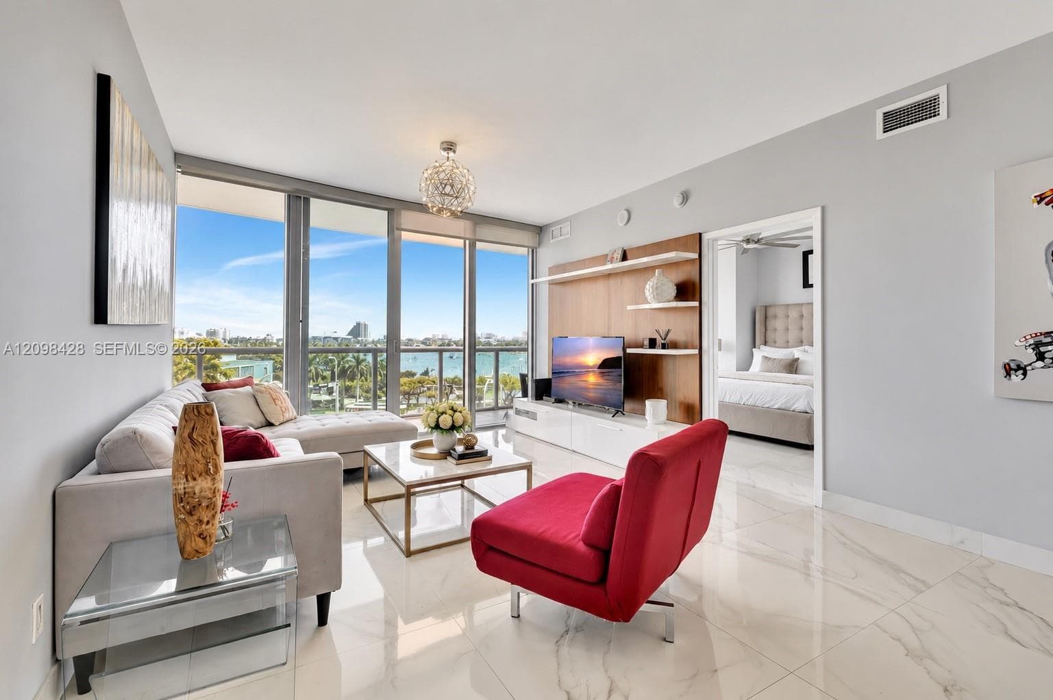 888 Biscayne Blvd # 411, Miami FL 33132