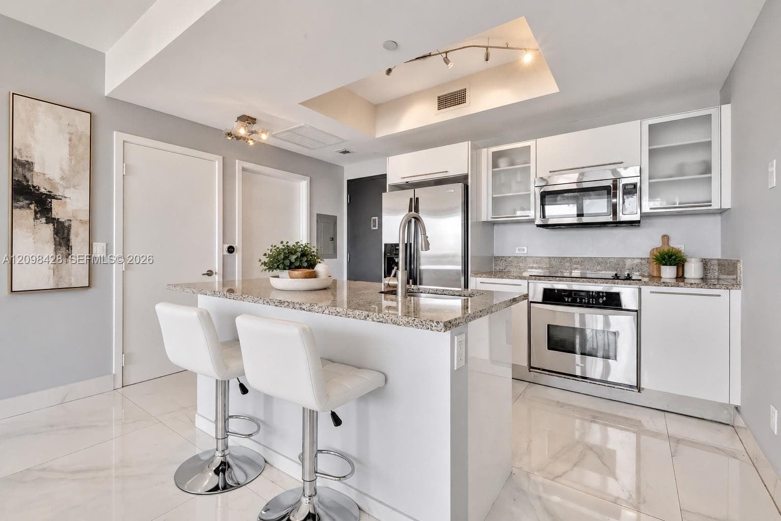 888 Biscayne Blvd # 411, Miami FL 33132