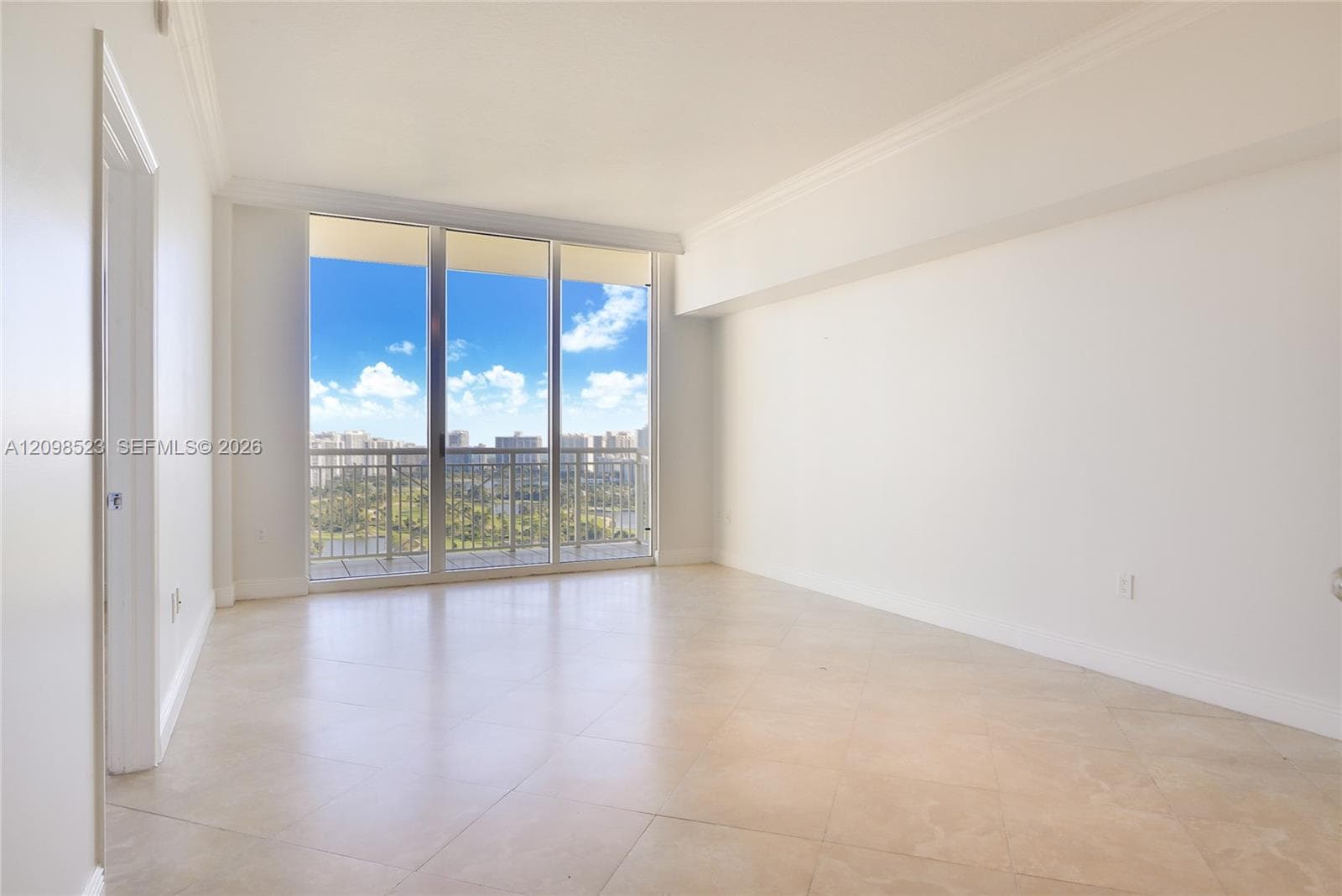 19501 W Country Club Dr # 02, Aventura FL 33180