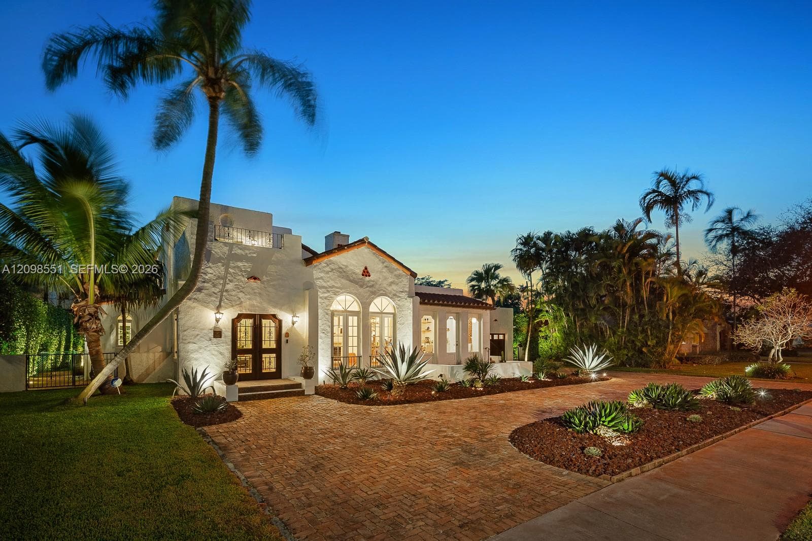1234 S Greenway Dr, Coral Gables FL 33134