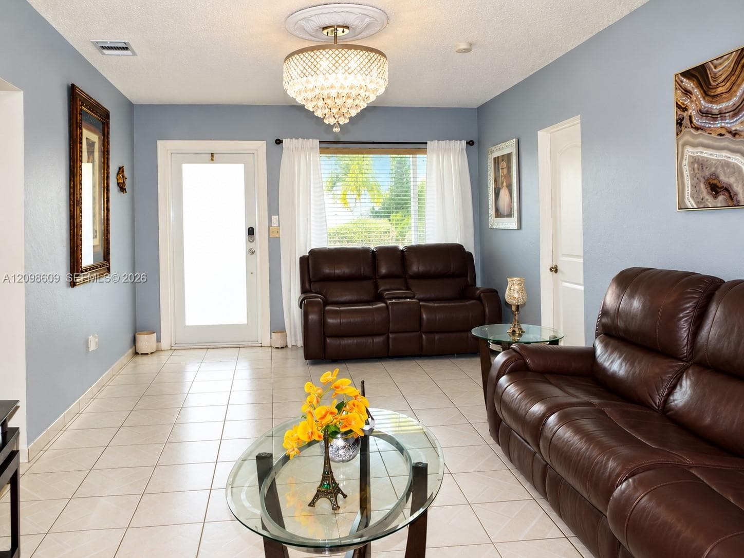 285 NW 48th Pl, Miami FL 33126