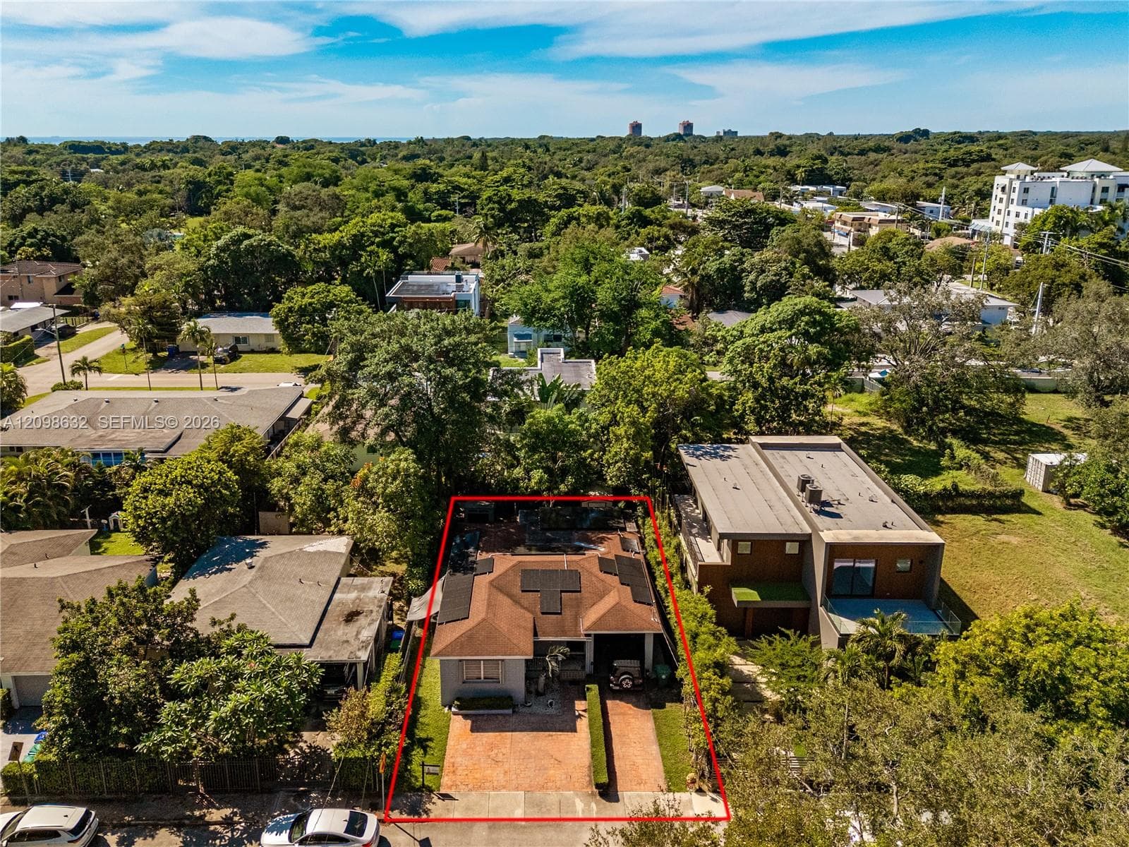 3530 Oak Ave, Miami FL 33133